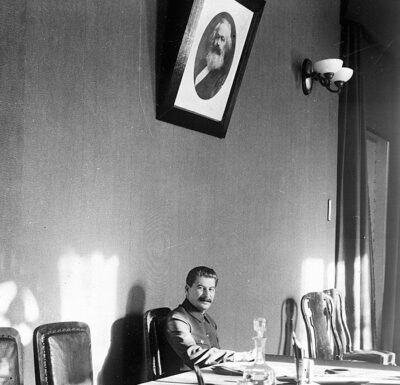 전복된 부르주아지의 힘은 어디에 있는가?